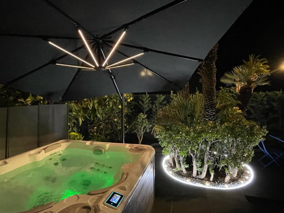 Апартаменты Luxury Garden Jacuzzi Promenade Ницца Экстерьер фото