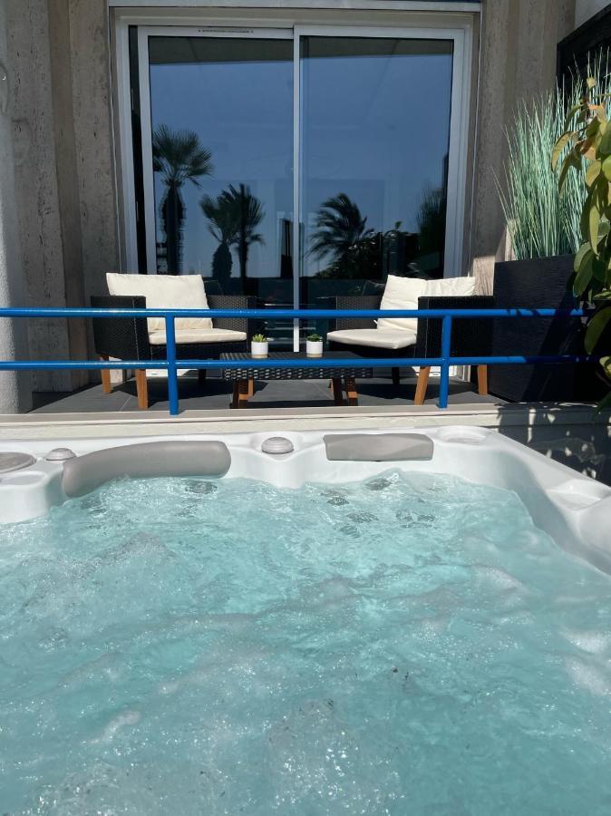 Апартаменты Luxury Garden Jacuzzi Promenade Ницца Экстерьер фото