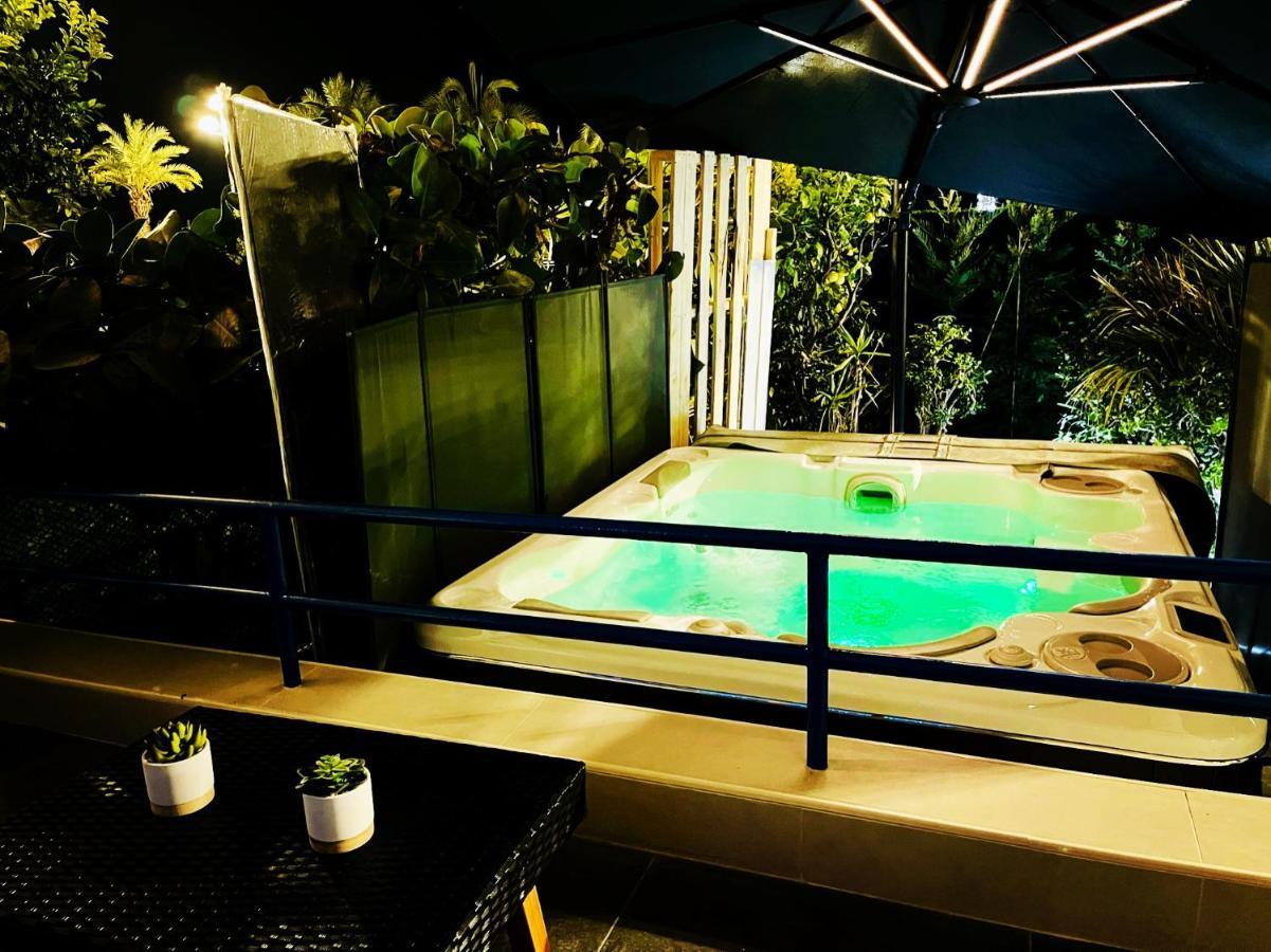 Апартаменты Luxury Garden Jacuzzi Promenade Ницца Экстерьер фото
